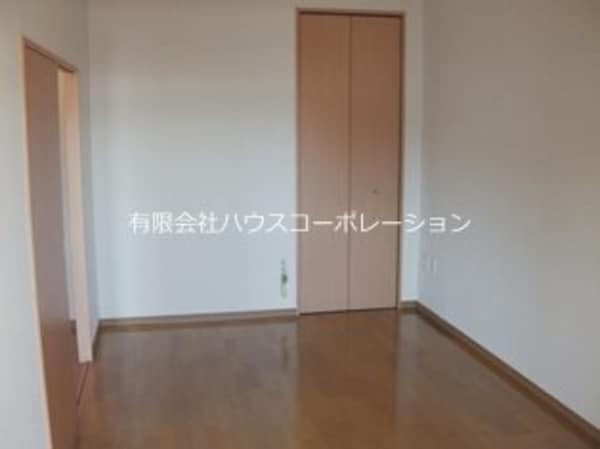 ベッドルーム