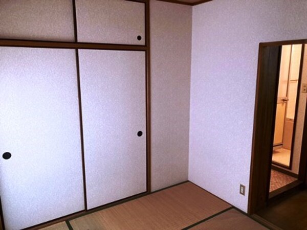 ベッドルーム