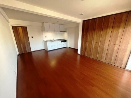 物件内観写真5　(写真は別号室)