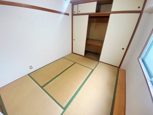 ベッドルーム
