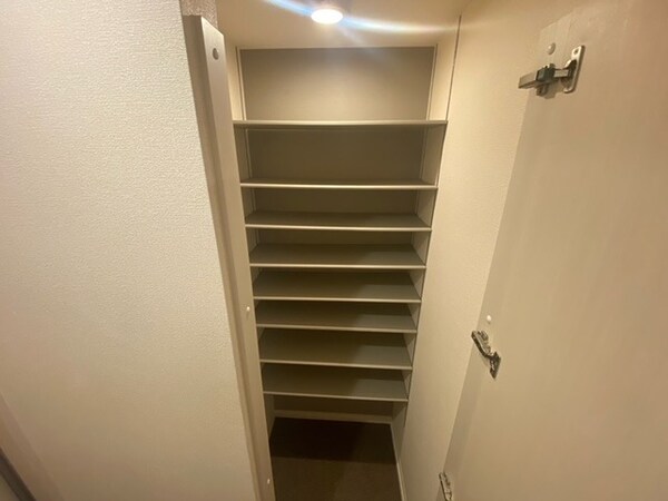 収納