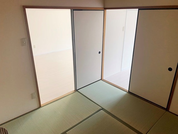 ベッドルーム