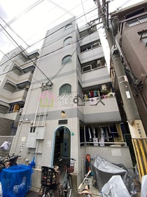 サンプラザ新北野C棟の外観写真