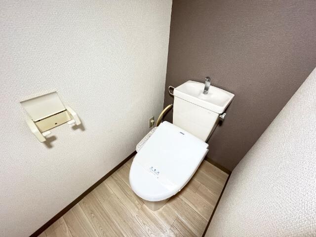 物件内観写真11　(トイレ)