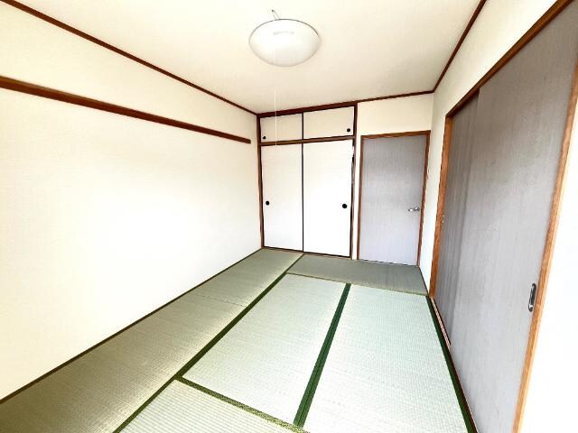 物件内観写真12　(室内)