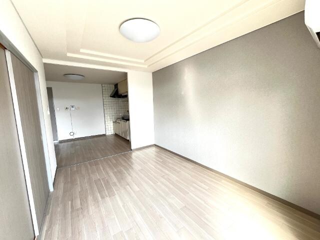 物件内観写真14　(室内)