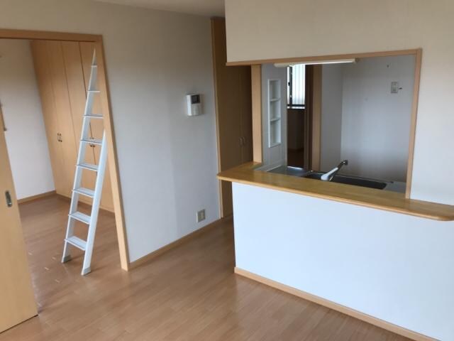 物件内観写真10　(リビング)