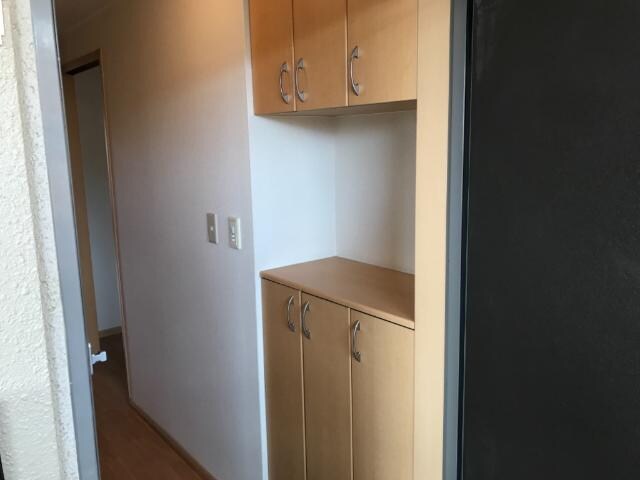 物件内観写真12　(玄関)