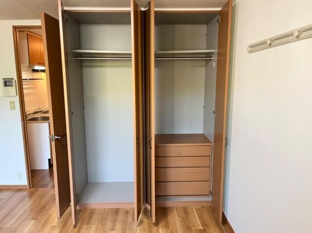 物件内観写真11　(クローゼット)