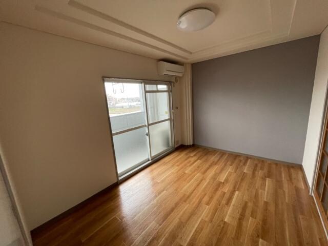 物件内観写真18　(洋室)