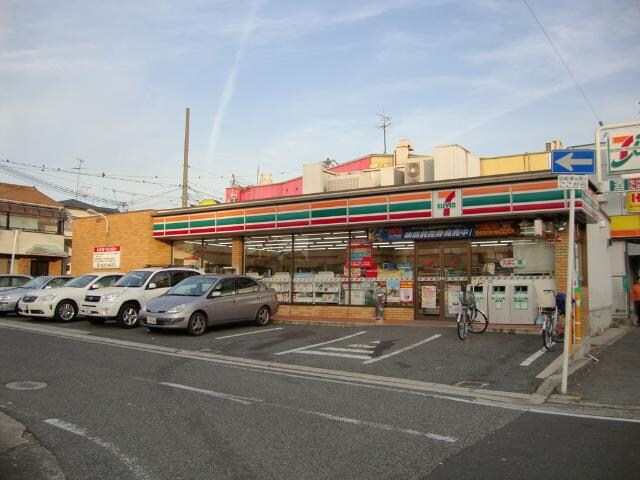 物件内観写真28　(セブンイレブン堺八田北町店まで683ｍ)