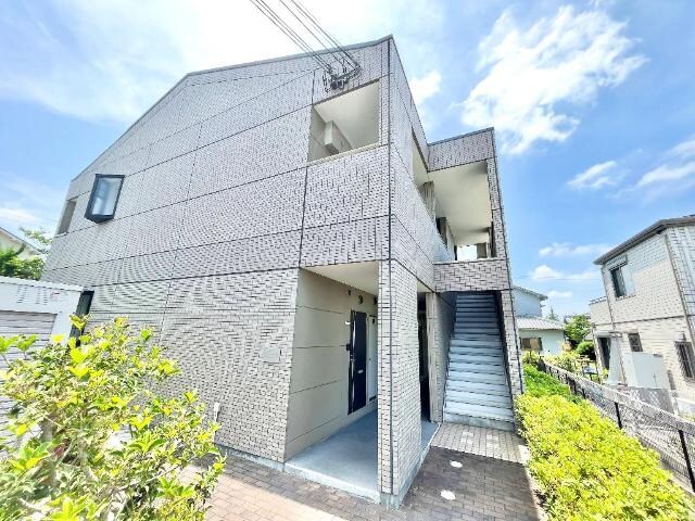 物件外観写真2　(外観写真（昼）)