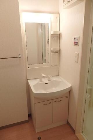 物件内観写真10　(洗髪洗面化粧台)