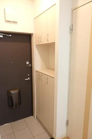 物件内観写真14　(下駄箱)