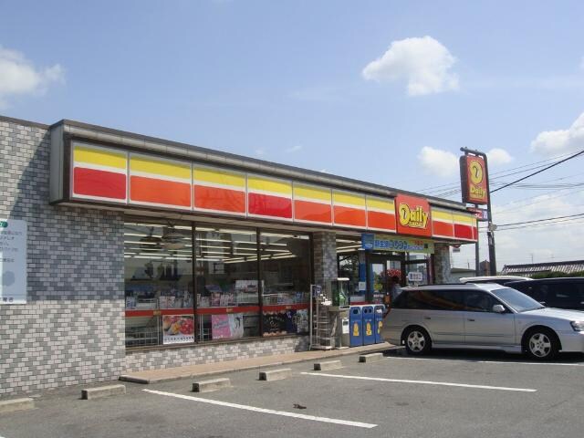 物件内観写真25　(デイリーヤマザキ美原町平尾店まで703ｍ)