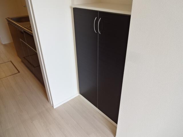 物件内観写真13　(下駄箱)