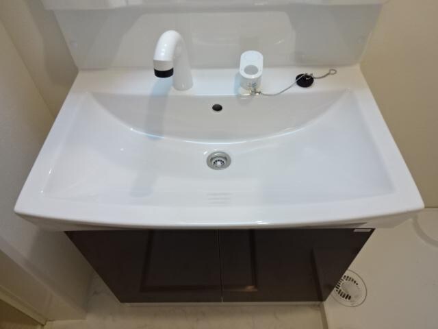 物件内観写真16　(洗髪洗面化粧台)