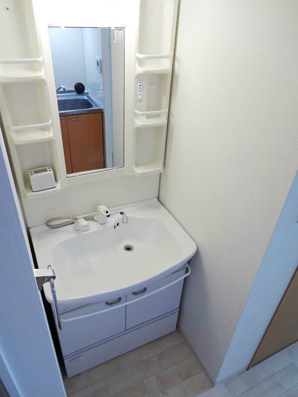 物件内観写真13　(洗面所)