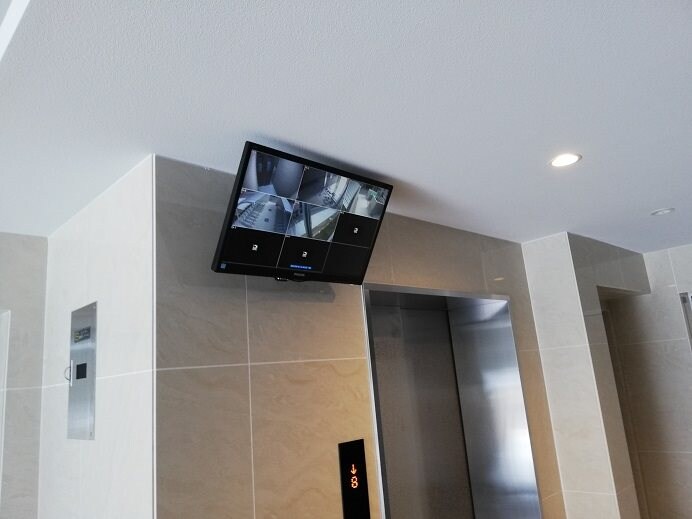 物件内観写真24　(防犯カメラモニター)