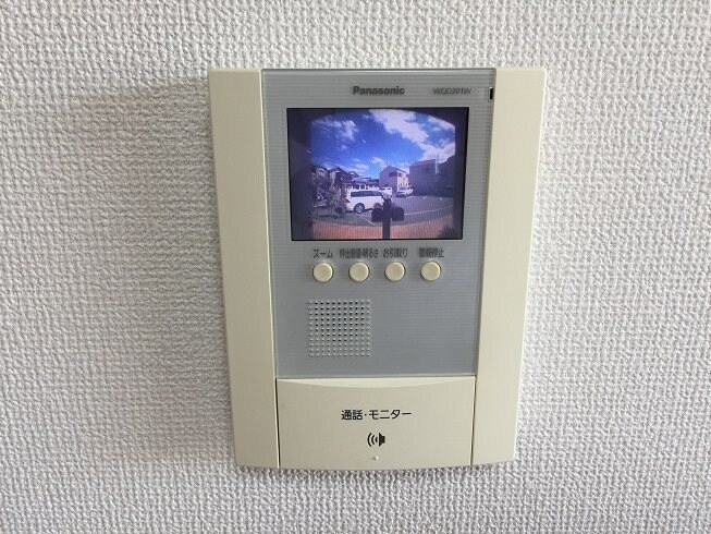 物件内観写真12　(カラーモニター付きインターホン)