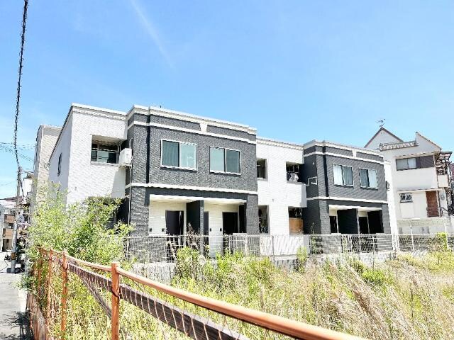 物件外観写真2　(外観写真（昼）)