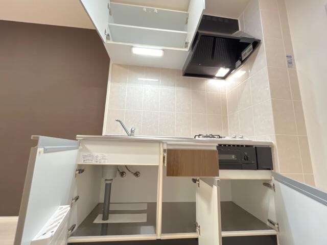 物件内観写真21　(キッチン収納)