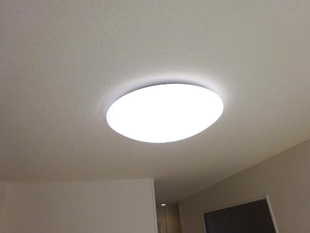 物件内観写真16　(リモコン照明)