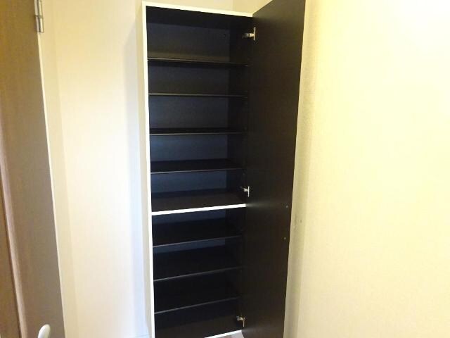 物件内観写真20　(下駄箱)