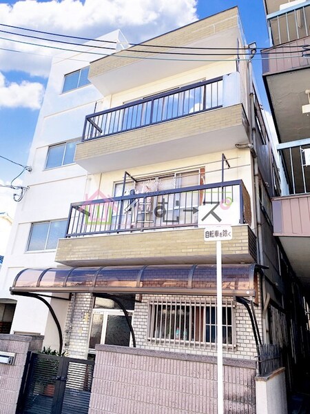 マンションかすが外観写真
