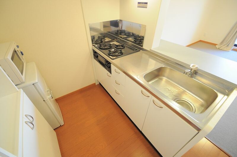 物件内観写真4　(人気のカウンターキッチンです！)