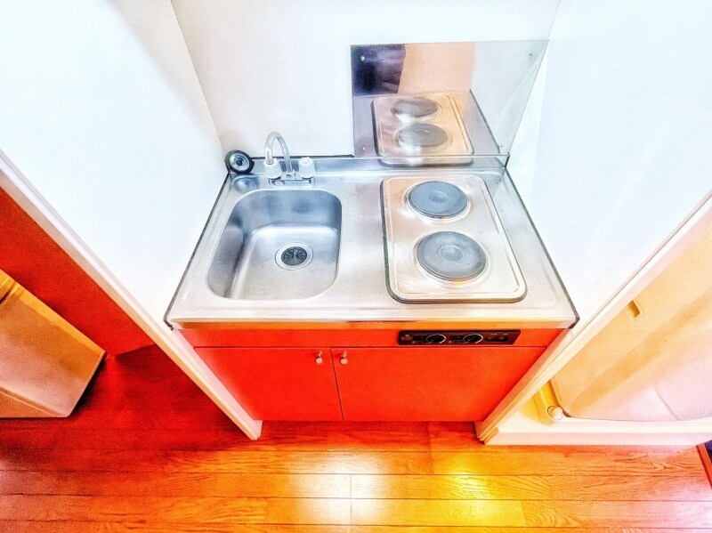 物件内観写真3　(コンロは2口コンロです。)