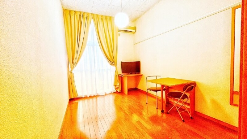 物件内観写真6　(家電・家具付き物件です。)