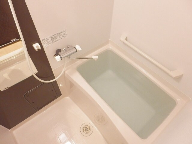 物件内観写真5　(浴室乾燥付きで部屋干し出来ます)