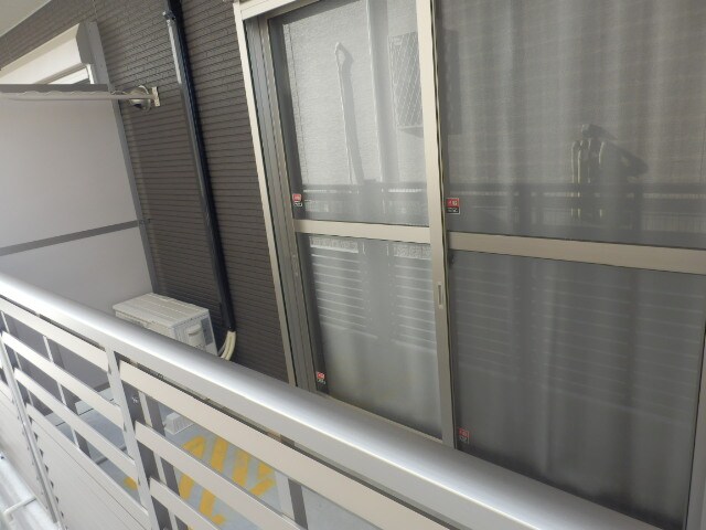 物件内観写真12　(防犯ガラス＆シャッター付き！)