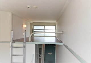 物件内観写真9　(ロフト付き。同タイプの物件写真となります。)