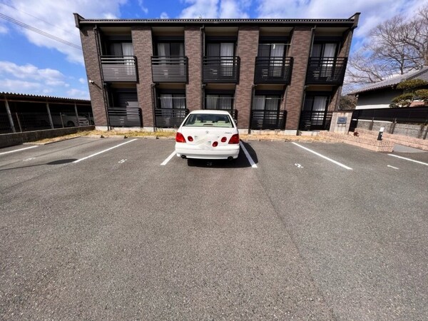 その他(駐車場は別料金となります。)