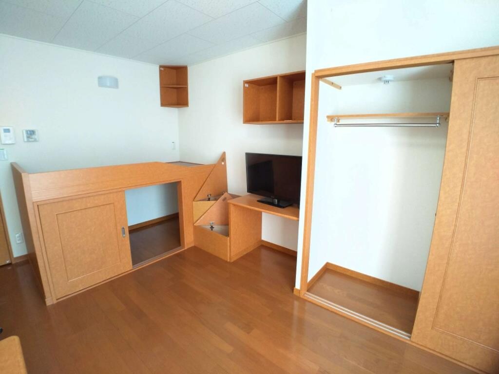 物件内観写真11　(豊富な収納スペース)