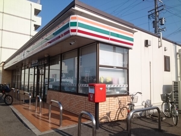 その他(セブンイレブン様まで400m)