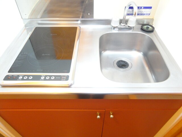 物件内観写真3　(電気コンロ２口付)