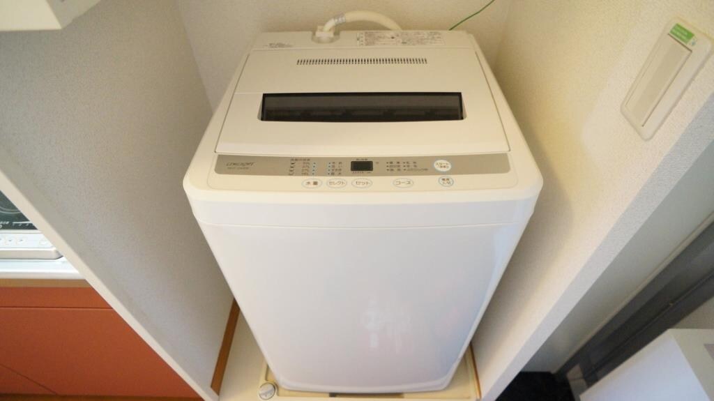 物件内観写真13　(便利な室内洗濯機置き場♪)