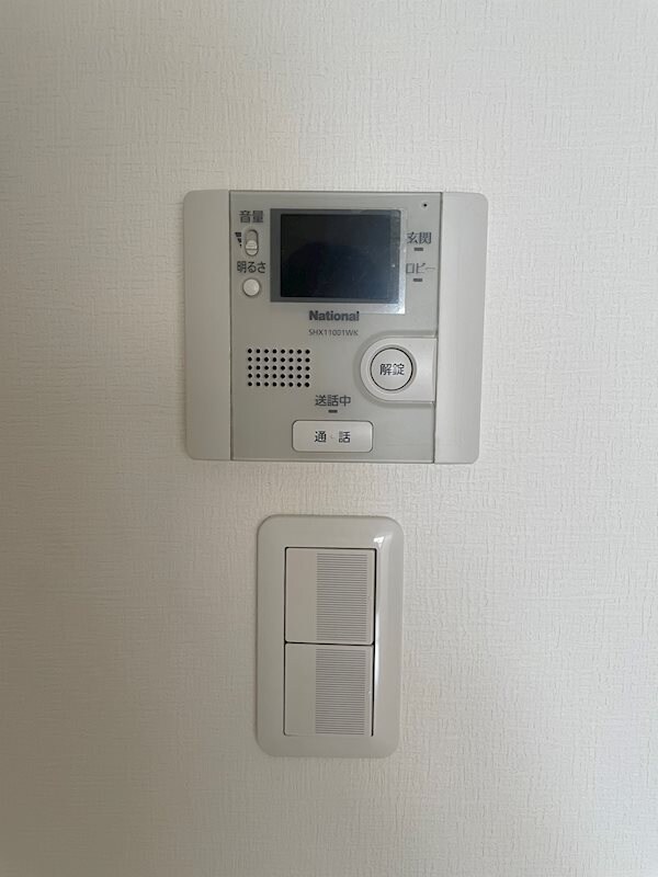 物件内観写真11　(TVモニター付きインターホン)