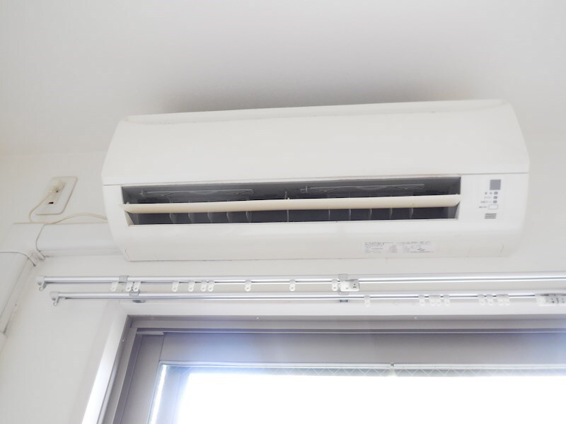 物件内観写真13　(洋室エアコン１基)