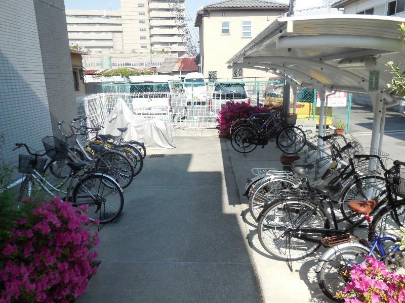 物件内観写真16　(駐輪場・バイク置場)