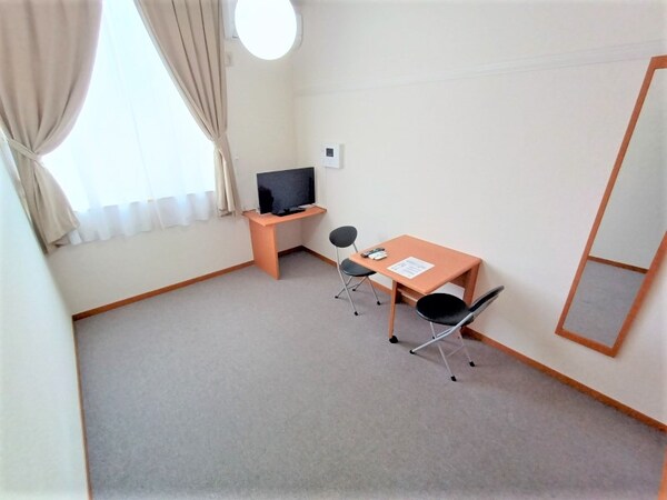 リビング(家電・家具付きのお部屋です。)