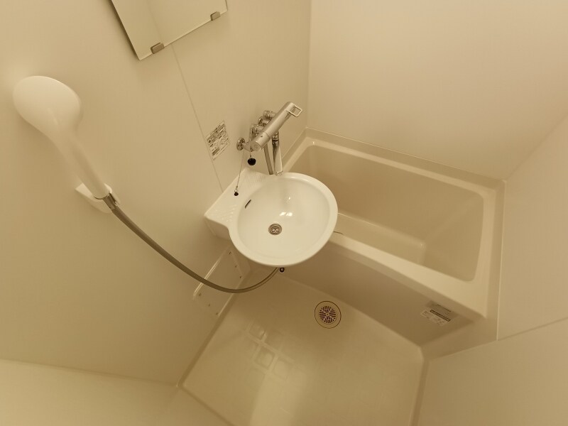 物件内観写真5　(実際のお風呂は設備・仕様が異なる場合がございます)