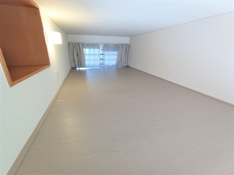 物件内観写真11　(ロフト付き物件です。)