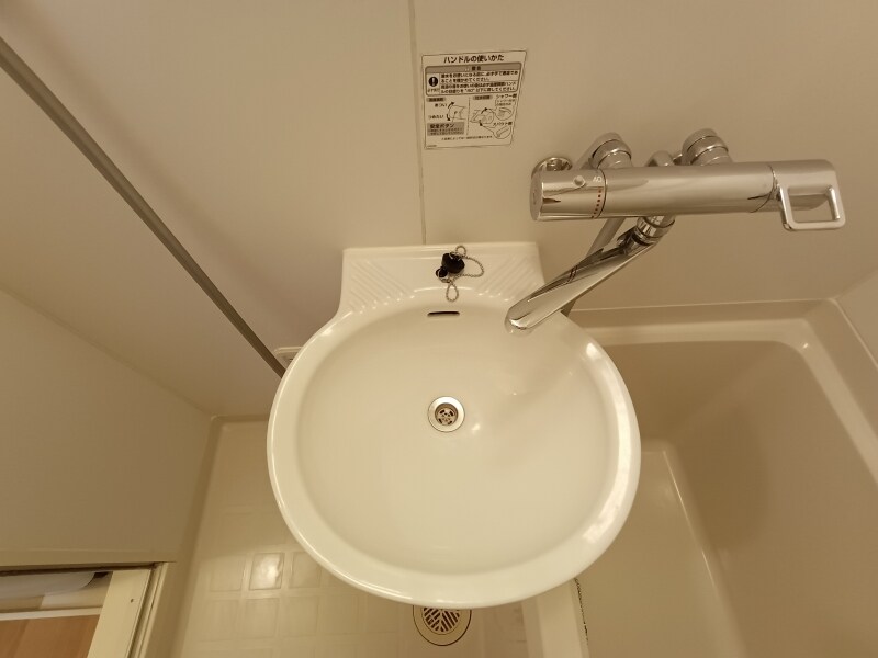 物件内観写真18　(洗面スペースです。)