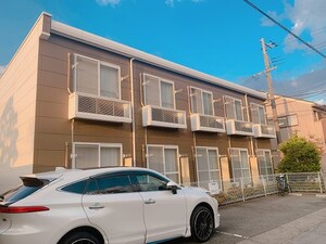 レオパレスＣｈｅｚ　ｍｏｉ　Ｎ外観写真
