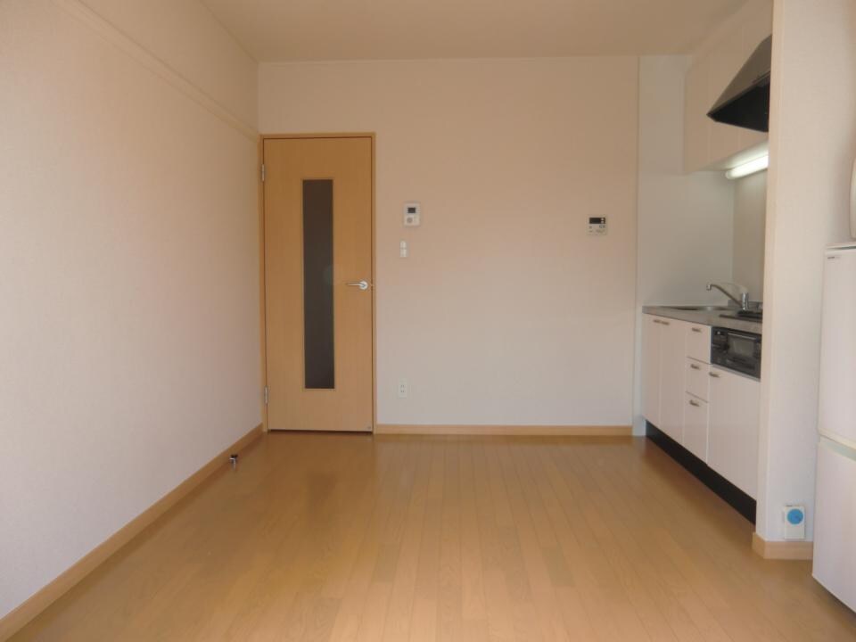 物件内観写真4　(同タイプ物件の為、形状や間取寸法、色調等が実際とは異なります)