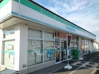 物件内観写真13　(ファミリーマート様まで720m)